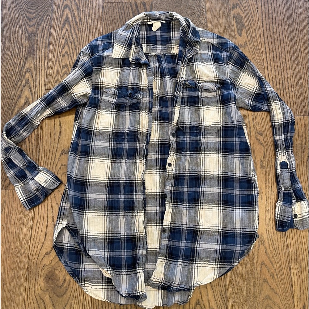 H&M Blue Plaid Long Shirt crinkled XS